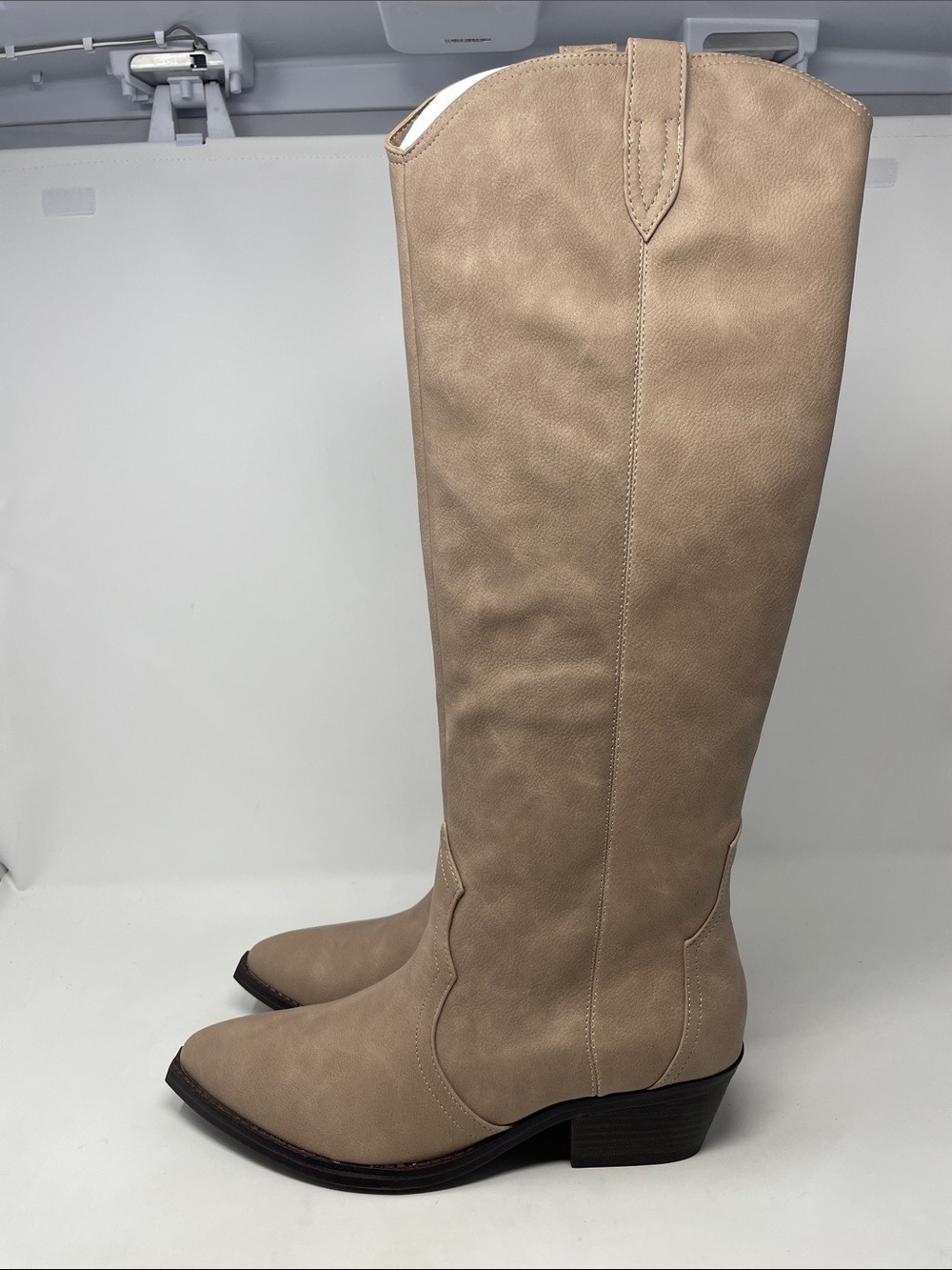 DV Dolce Vita Women's Kit Cowboy Western Knee-High Boots Taupe - NWT - Picture 10 of 15